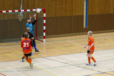 Kuva 8.12.2012 Huhtaharjulla pelatusta ottelusta Feeniks - PoPS-78